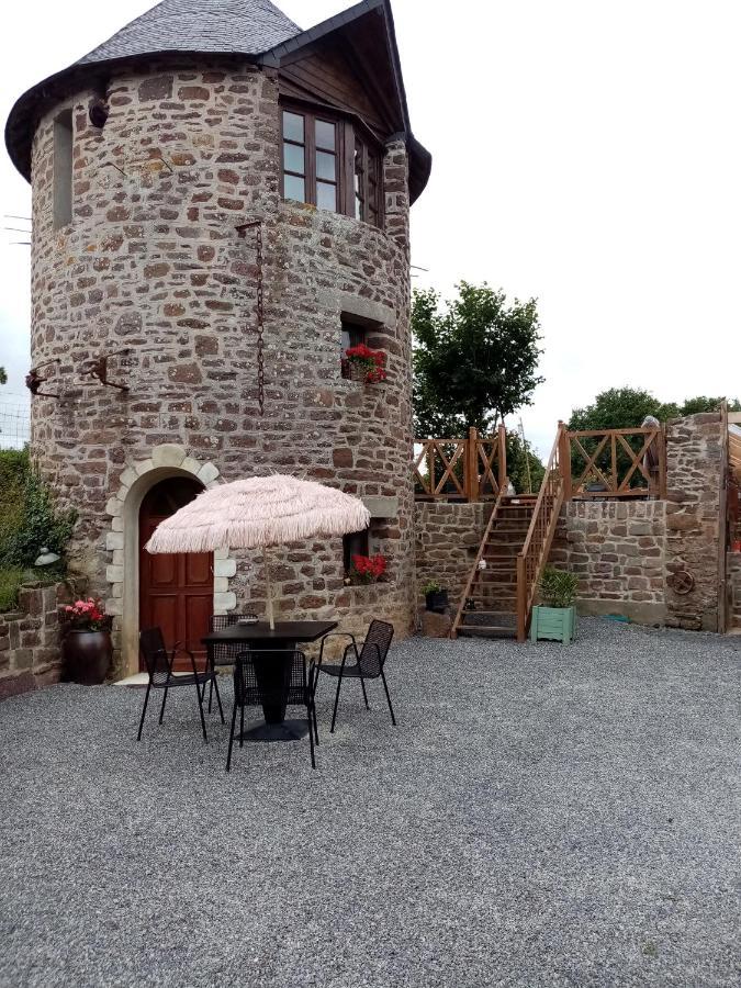 La Tour De Ver Gite Atypique Possibilite Table D'Hotes Sur Reservation Luaran gambar