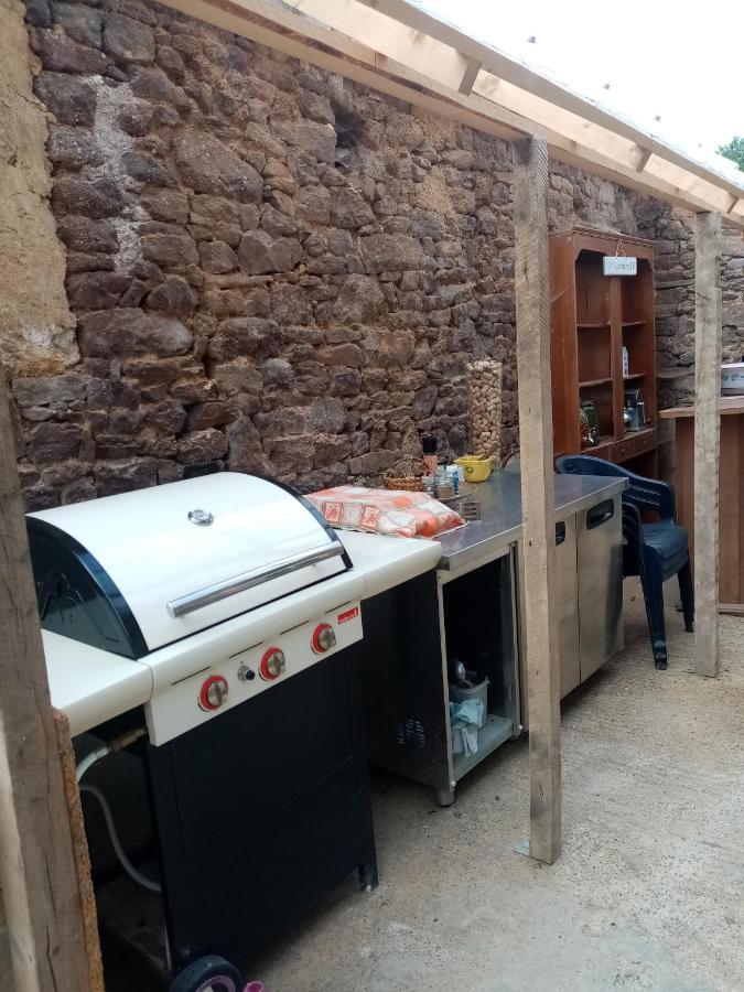 La Tour De Ver Gite Atypique Possibilite Table D'Hotes Sur Reservation Luaran gambar