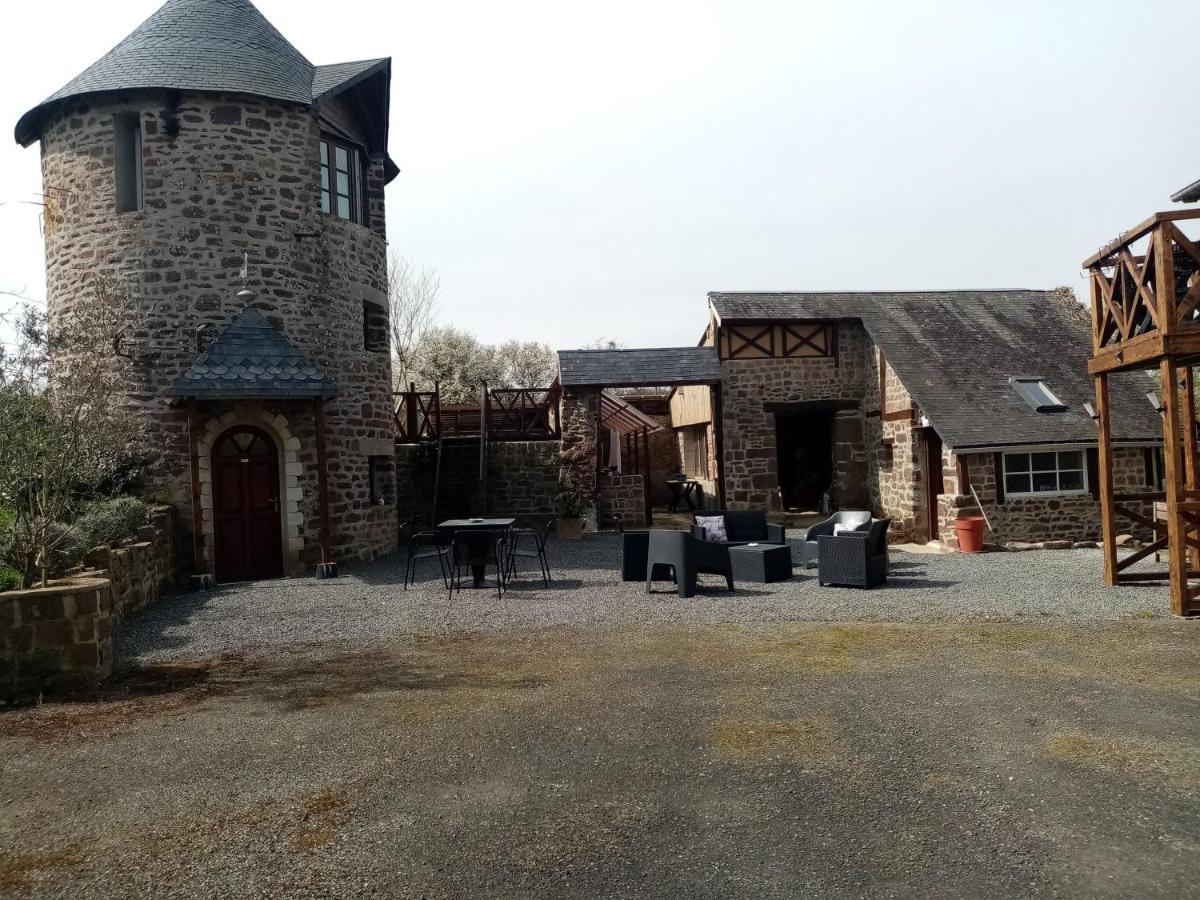 La Tour De Ver Gite Atypique Possibilite Table D'Hotes Sur Reservation Luaran gambar